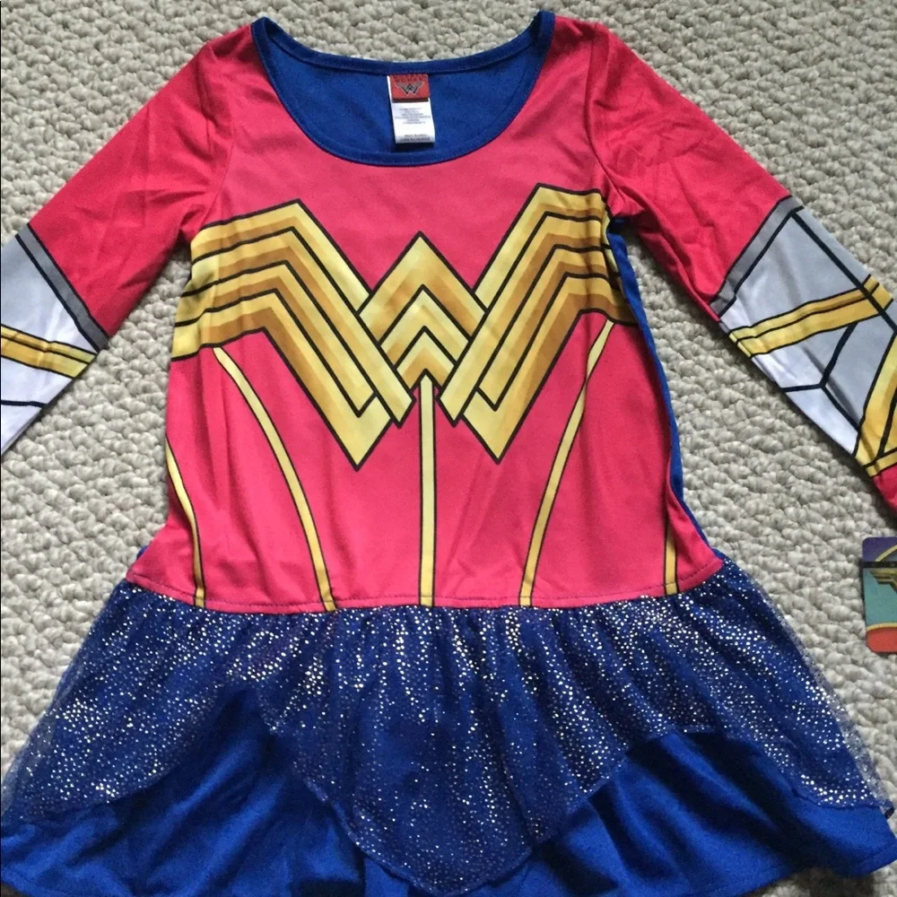 Girls Wonder Woman Pajama Set Size‎ 4